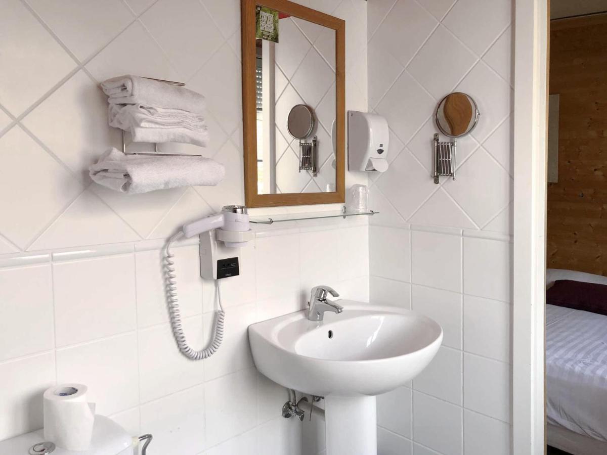 Le Rendez-Vous Des Copains Hotel Logelheim Buitenkant foto